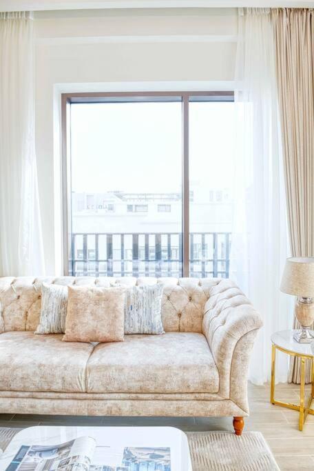 Luxury Living 1br At Sunset Creek 702 *