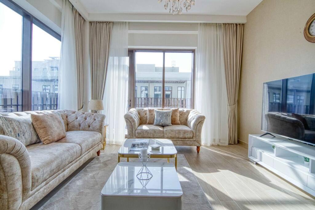 Apartment Luxury Living 1br At Sunset Creek 702 Dubai