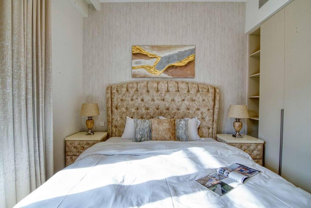 Luxury Living 1br At Sunset Creek 702 * Dubai