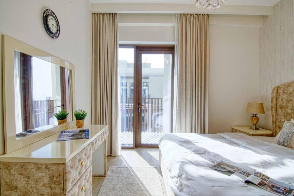 Apartment Luxury Living 1br At Sunset Creek 702